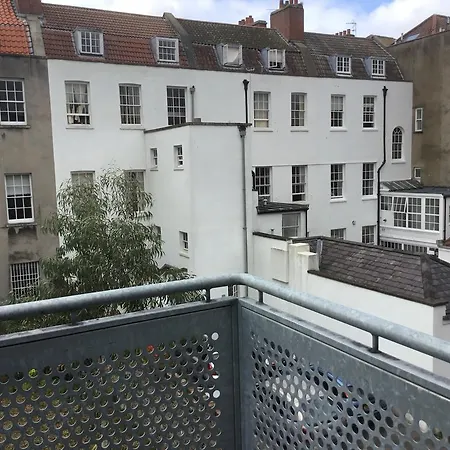 Pembroke Court * Bristol